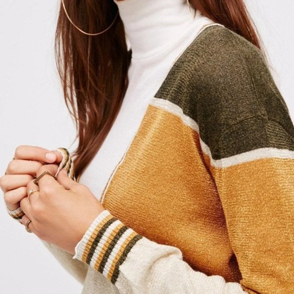 FREE PEOPLE NWOT Gold Dust Pullover‎ Top in Moss - Picture 3 of 10